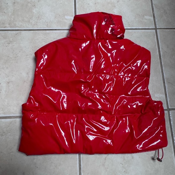 Daisy Shiny Red Puffer Vest - Picture 6 of 15